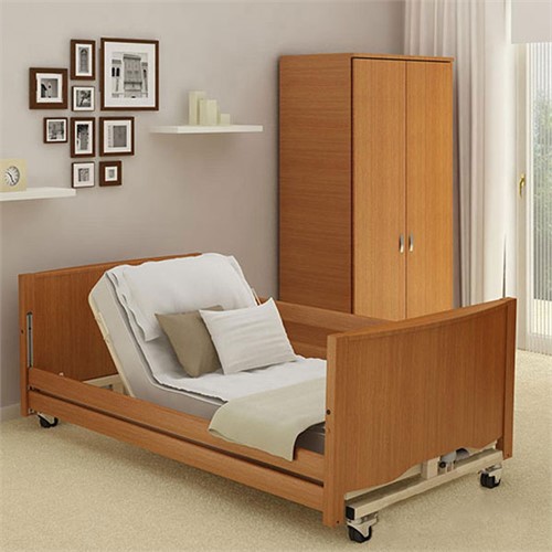 Letto ortopedico elettrico in legno con base regolabile ruote sponde e alzamalati Taurus Lux Large 420B1=10003 Otto Bock